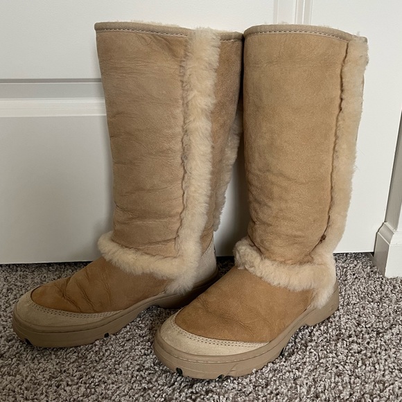 UGG Tan Sunburst Tall Boots Size 6 - Picture 8 of 8